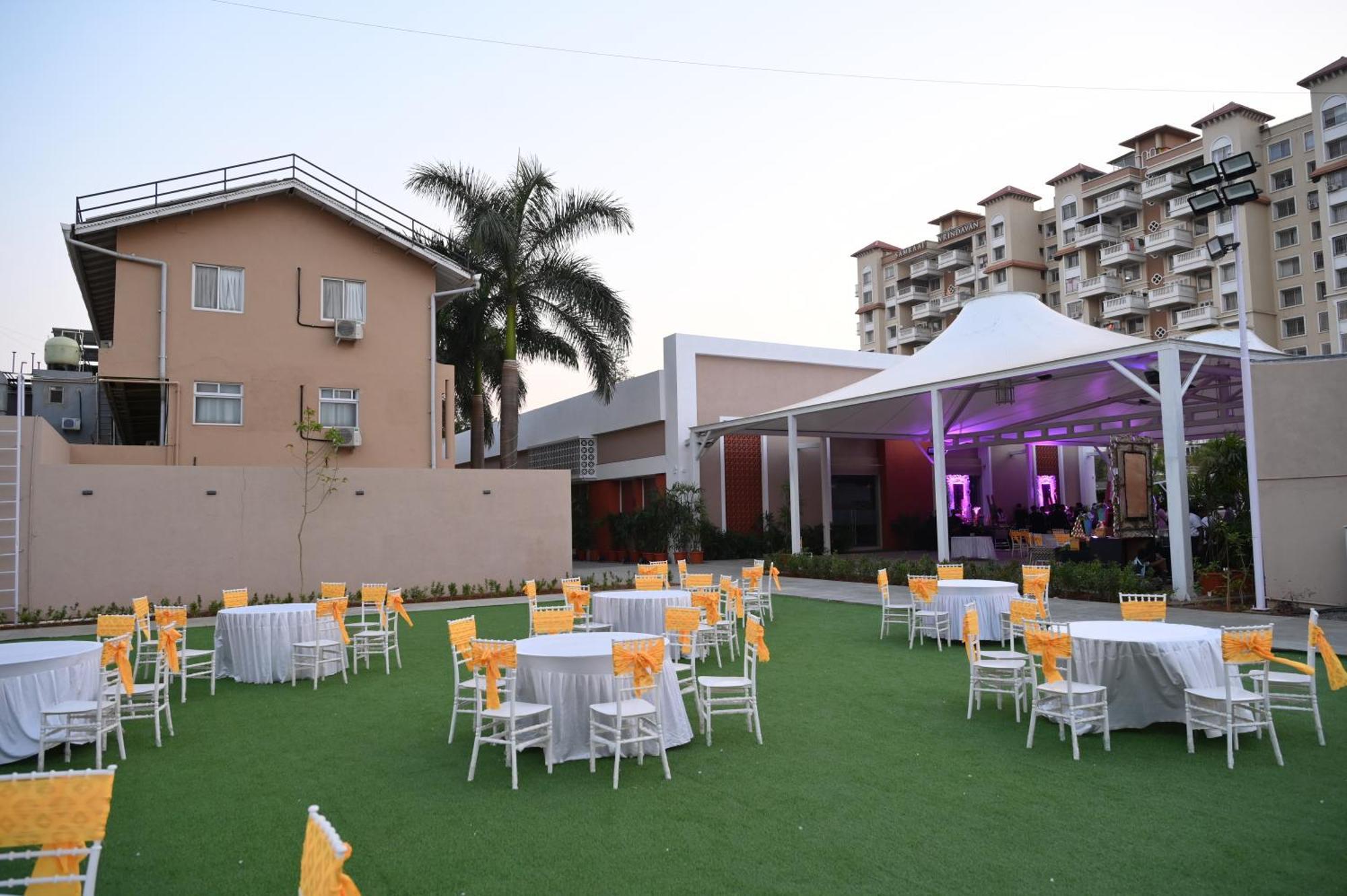 Hotel Haldi Nashik Ngoại thất bức ảnh
