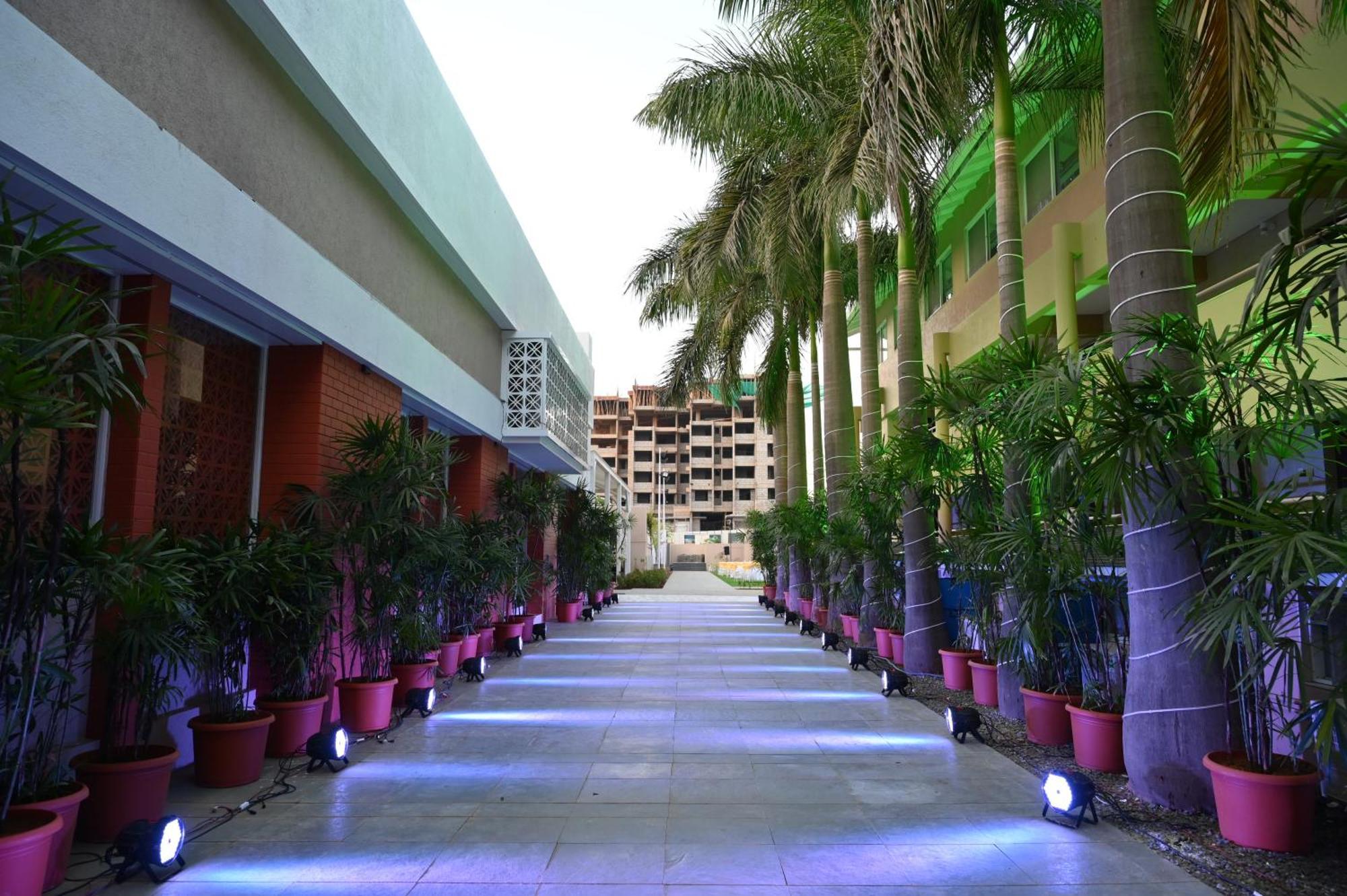 Hotel Haldi Nashik Ngoại thất bức ảnh