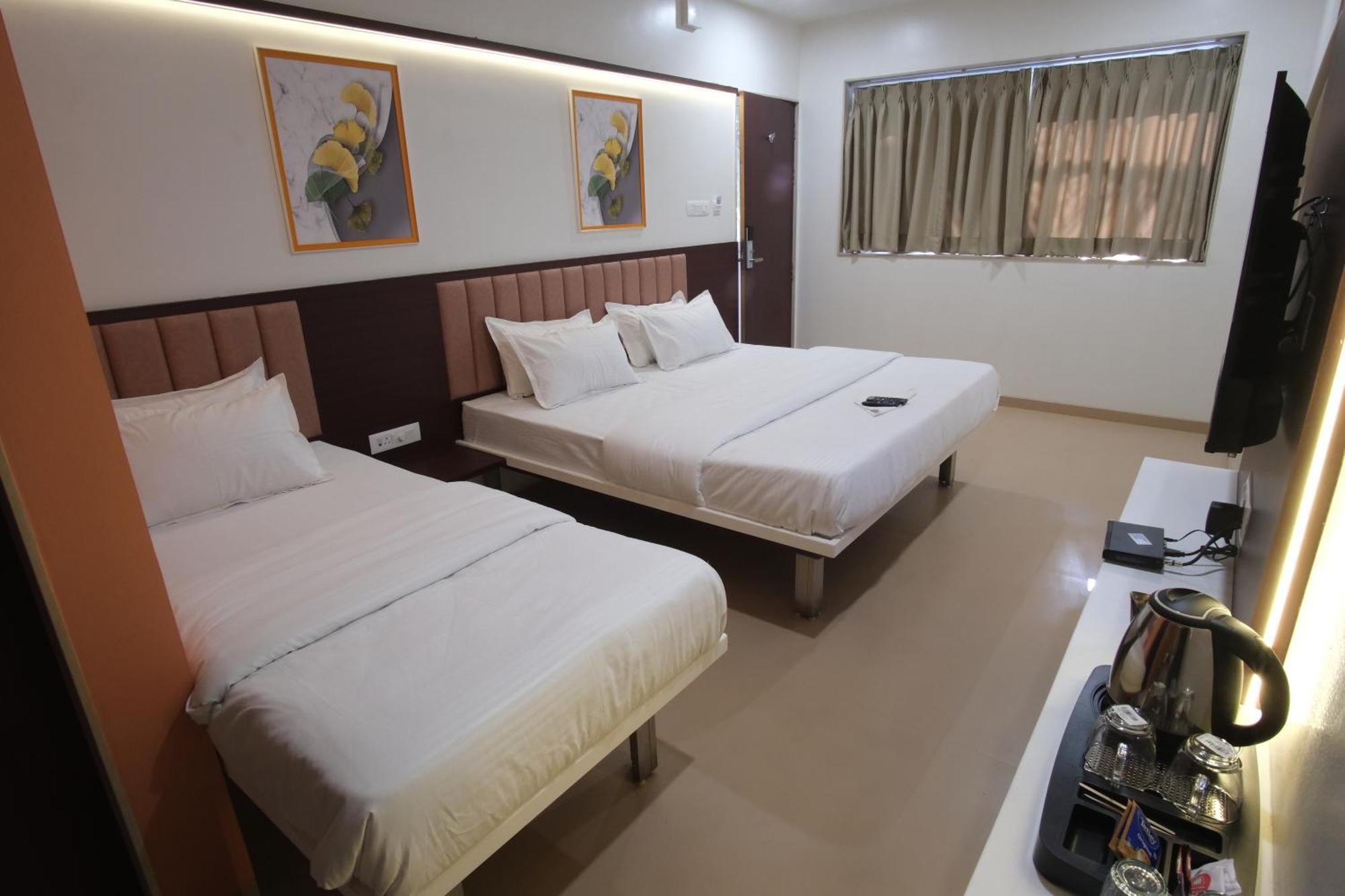 Hotel Haldi Nashik Ngoại thất bức ảnh